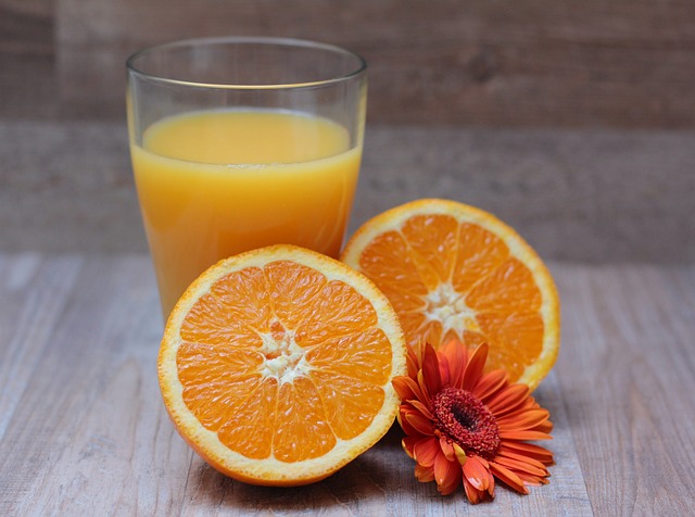 se puede beber el zumo de naranja si esta agrio